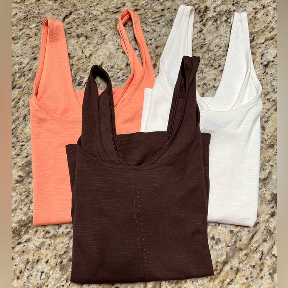RW&CO. Tops - ⭐️ SALE $20 ⭐️ RW&CO. NWOT Thicker Strap Soft Peach Cream Brown Tank Tops